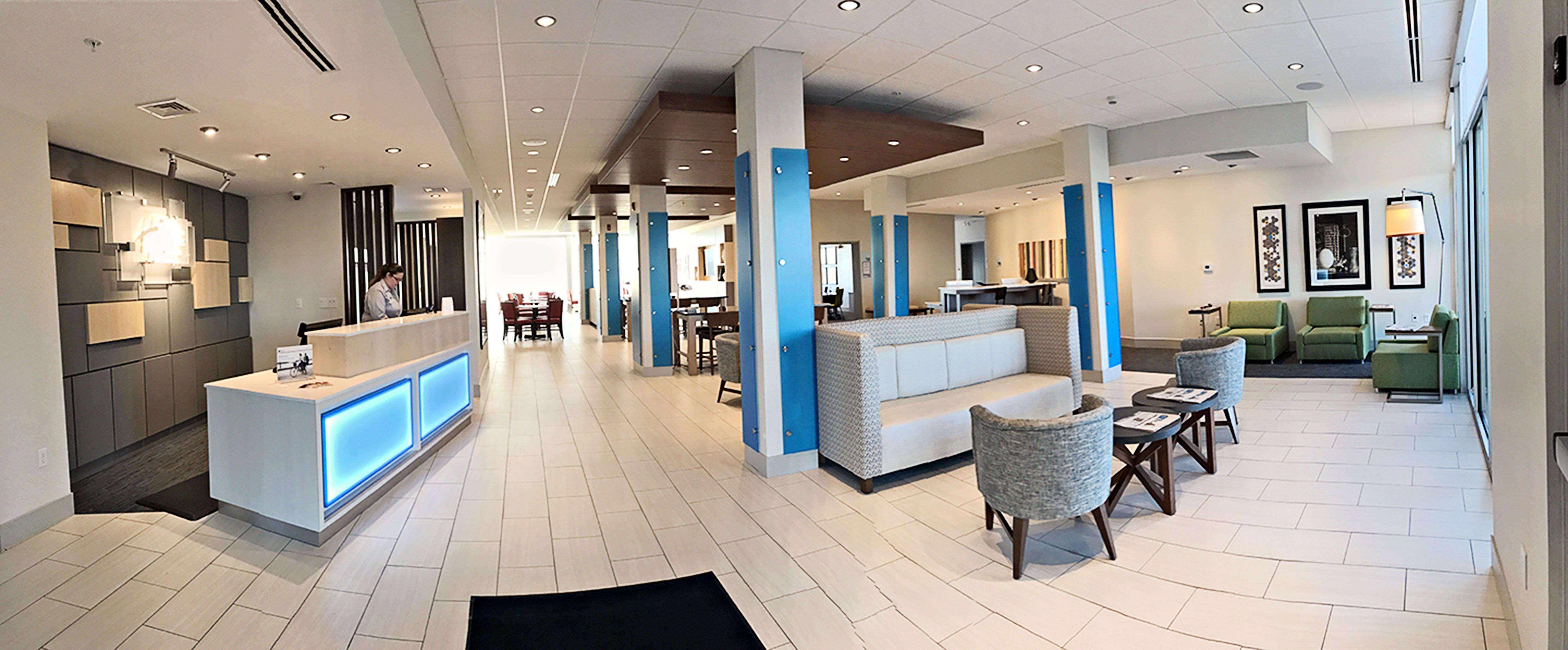 Holiday Inn Express & Suites - Rantoul By Ihg Exteriör bild