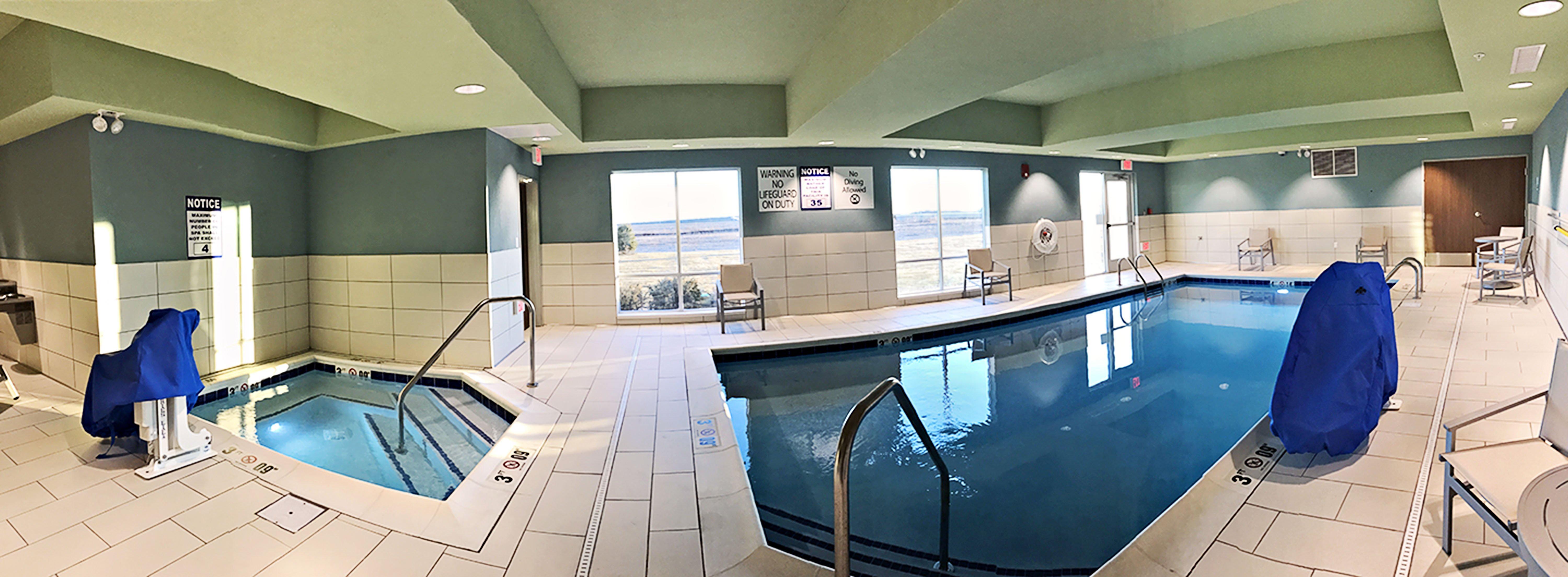 Holiday Inn Express & Suites - Rantoul By Ihg Exteriör bild